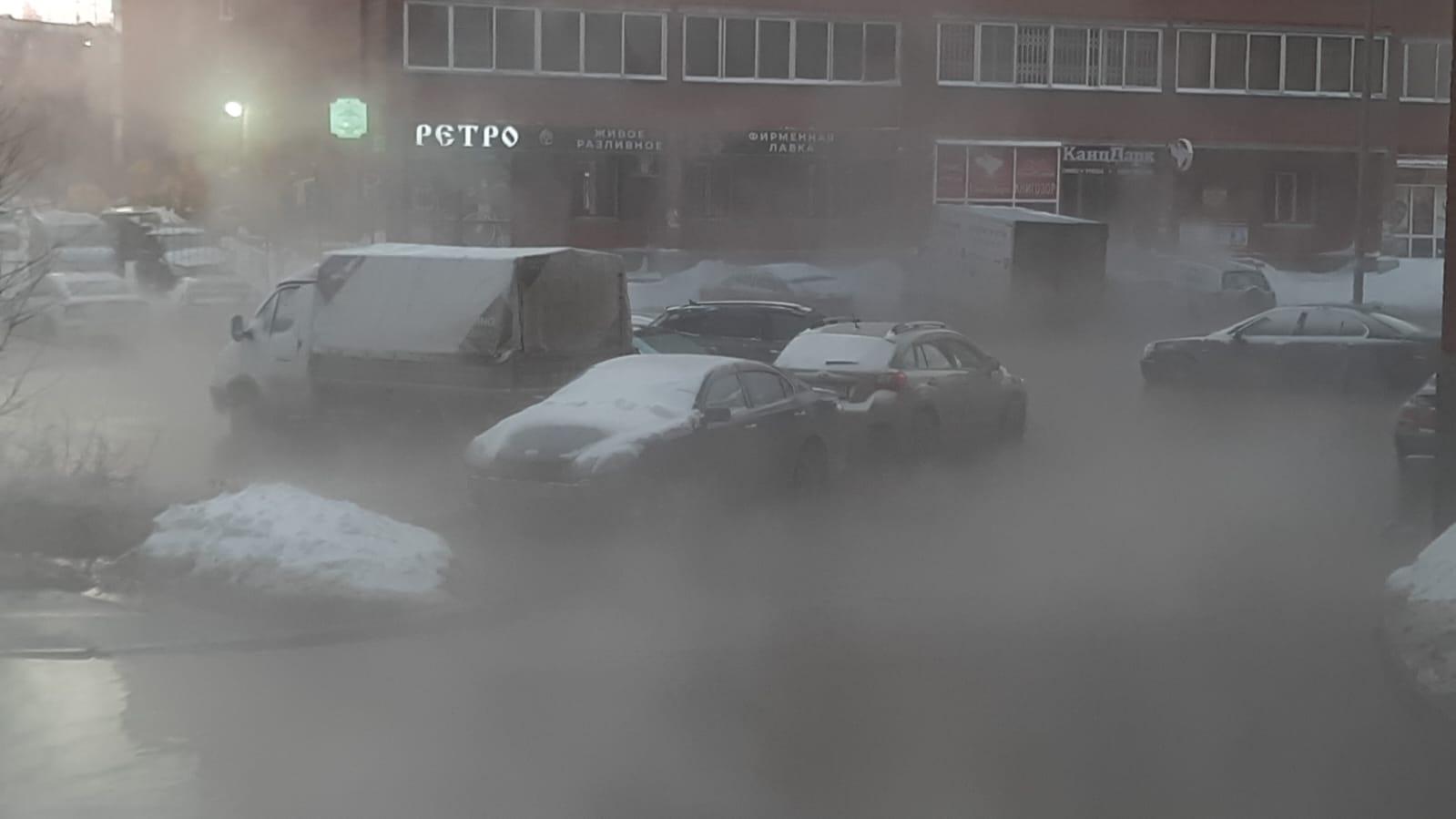 Фото Крупная коммунальная авария на левом берегу Новосибирска: потоп, пробки и холод — фото 5